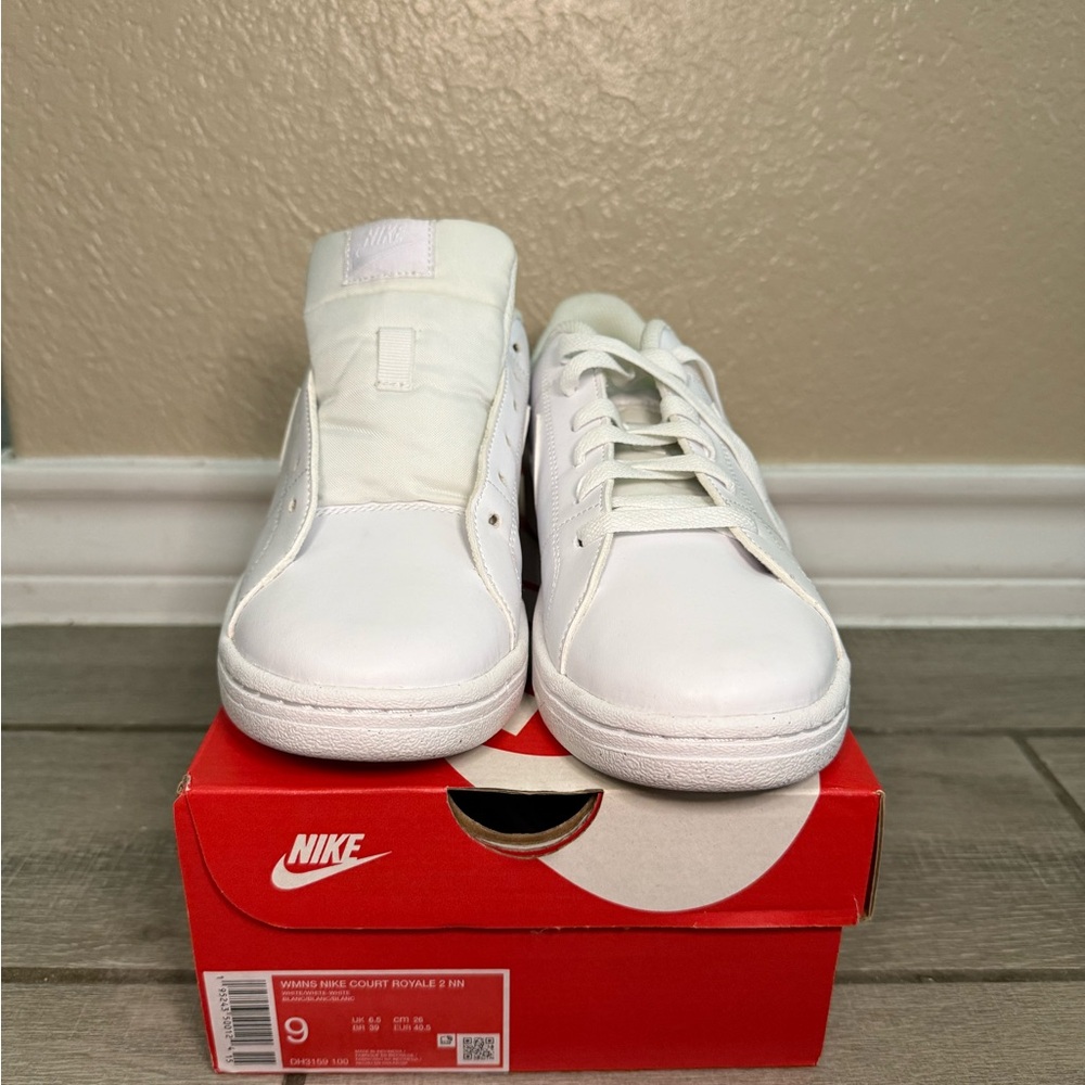NWOT Nike Court Royale 2 - Picture 3 of 4